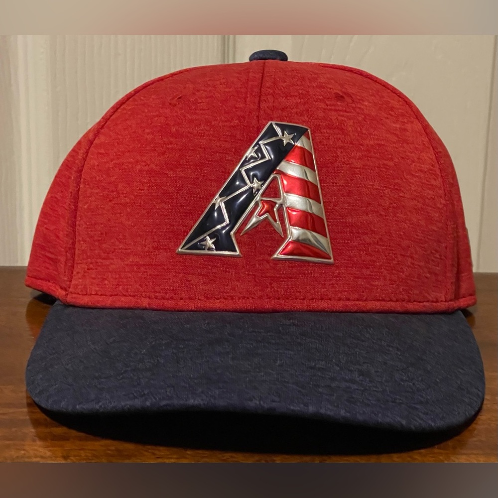 Arizona Diamondbacks July 4th USA Patriotic New Era Fitted Cap Hat Size 7 3/8.